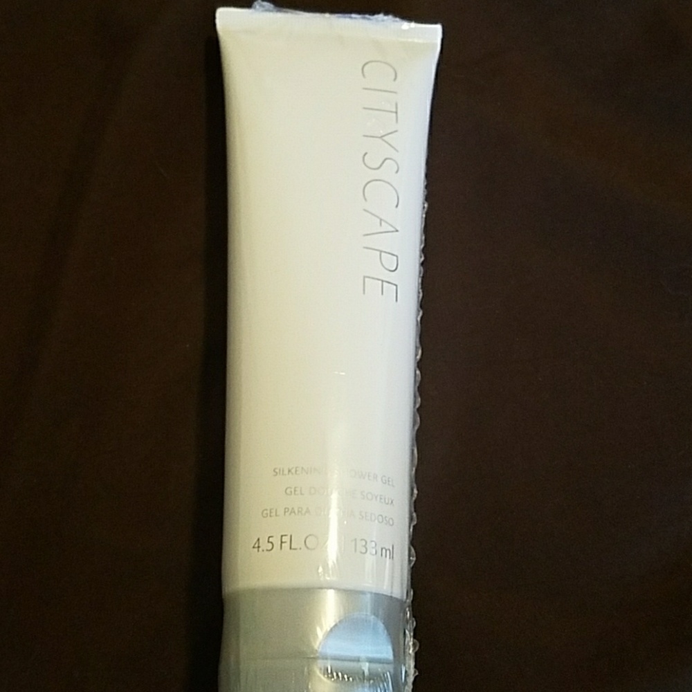Silkening shower gel